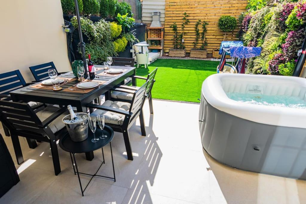 Relaxing Garden Los Cristianos Con Jacuzzi Y Barbacoa Arona  Bagian luar foto